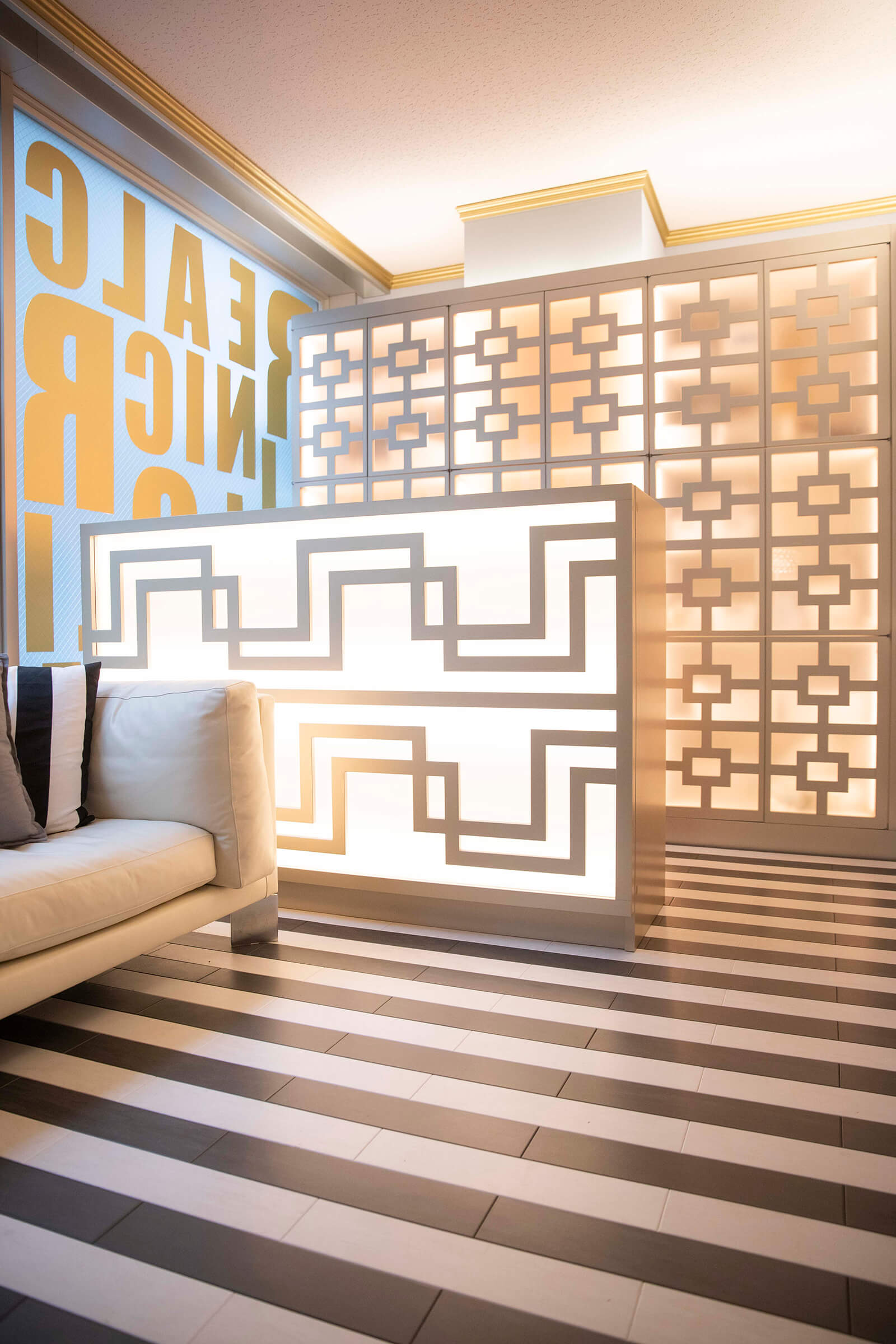 リアルクリニックの院内 受付 待合室